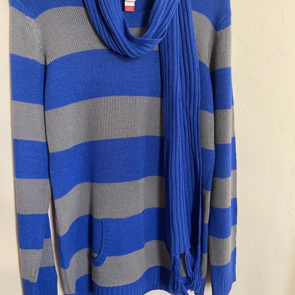 No Boundaries Blue and Gray Striped Crewneck Sweater with Matching Scarf